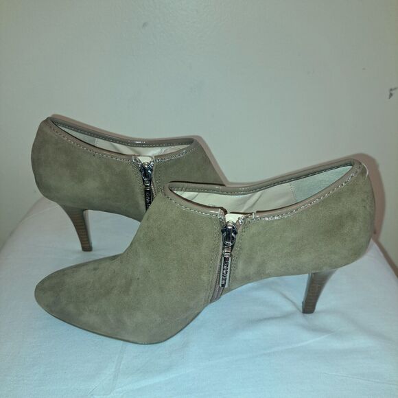 Calvin Klein Ankle Boots Booties 9.5 M Pointed Toe Brown Suede Leather Women's - Picture 6 of 12